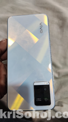 Vivo y21